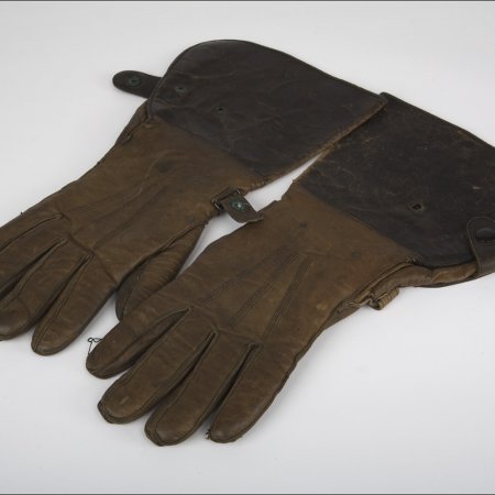 Uniforms 010 RFC Gloves